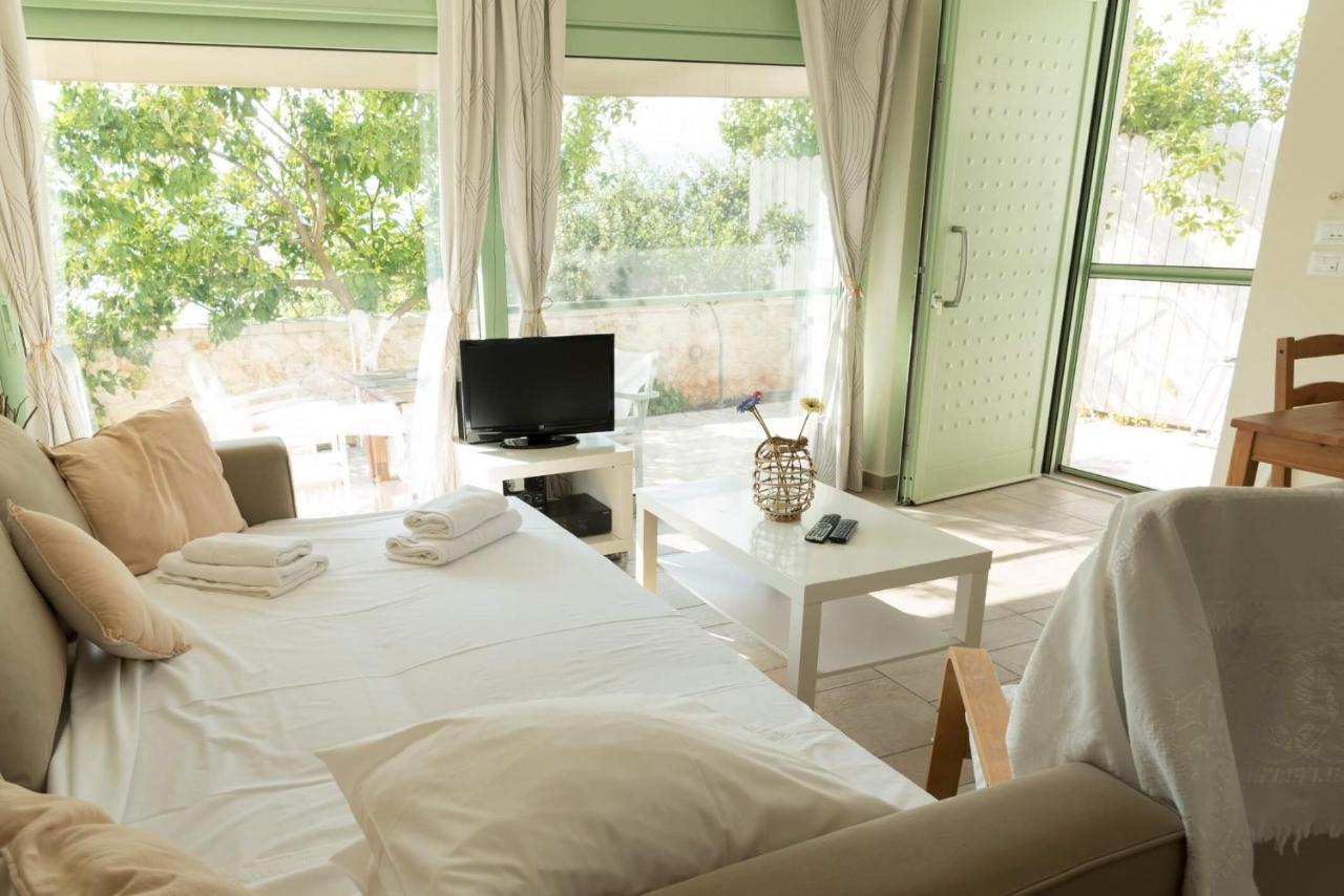 Meganisi Blue Apartment Spartokhórion Екстериор снимка